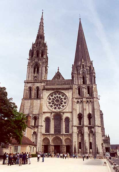Chartres façade